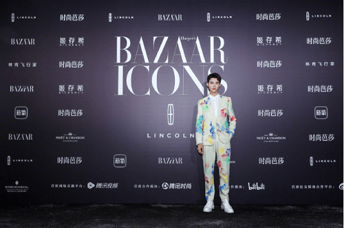 ׽BAZAAR ICONSʱаɯɶʢĻҫƪ