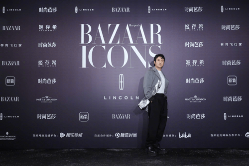 ׽BAZAAR ICONSʱаɯɶʢĻҫƪ